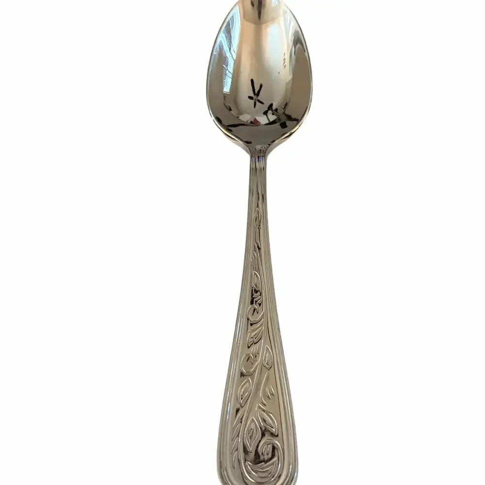Ralph Lauren 4 set Replacement cutlery stainless Romance pattern pre owned.